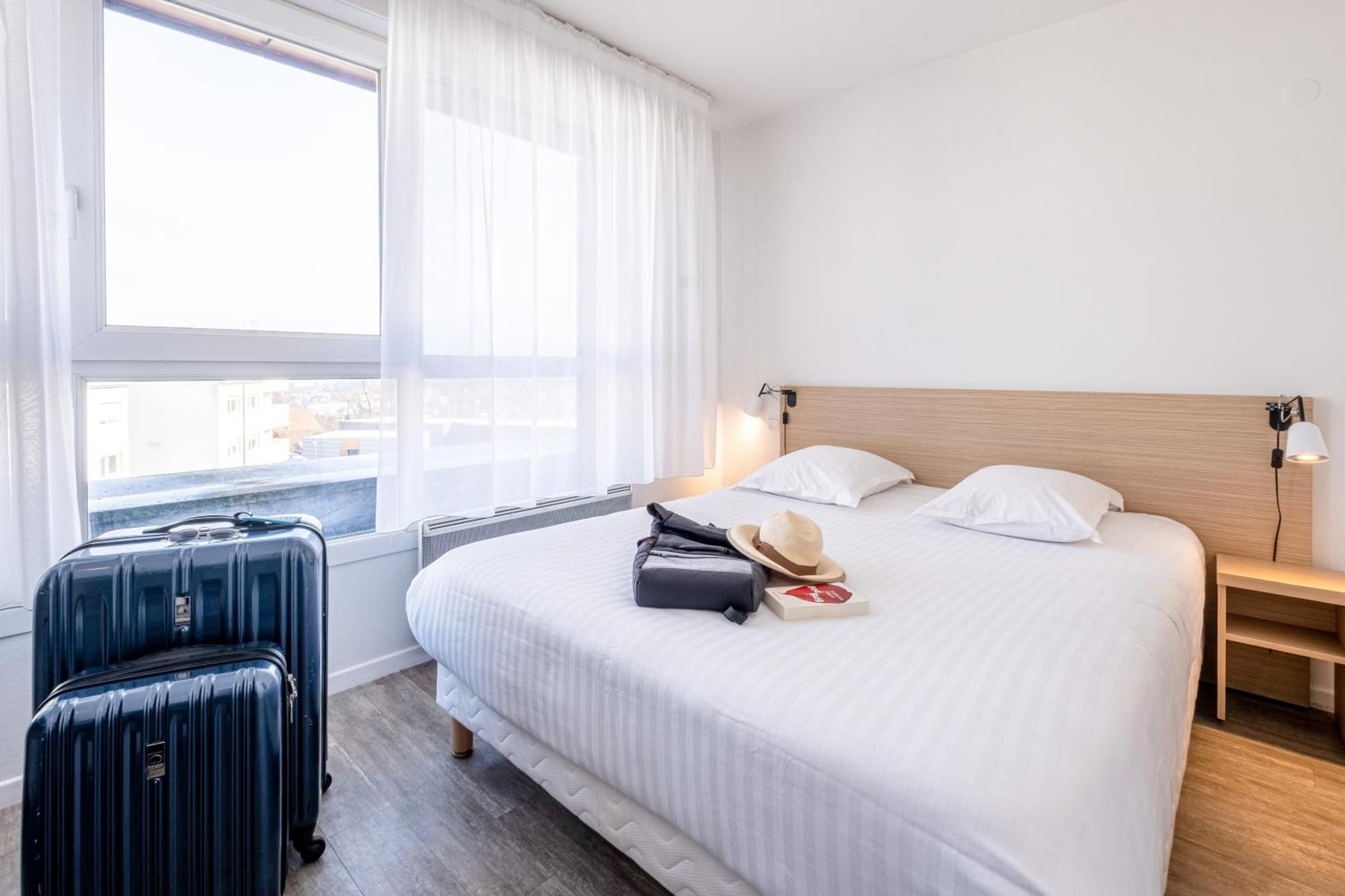 Hotel Comfort Les Hauts D'annecy 3*